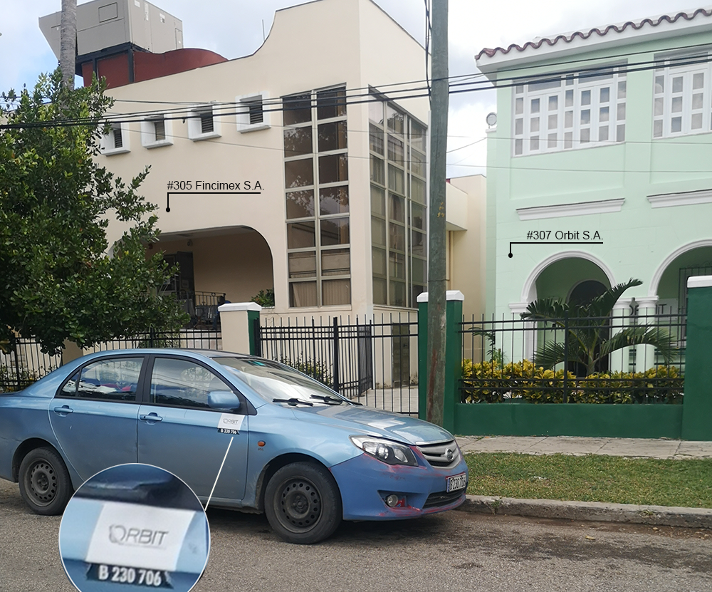 Auto BYD con chapa estatal B 230 706 y pegatina con el logo de la empresa. Foto: Proyecto Inventario