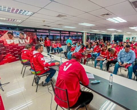 PSUV in Anzoátegui will activate 646 centers for applications
