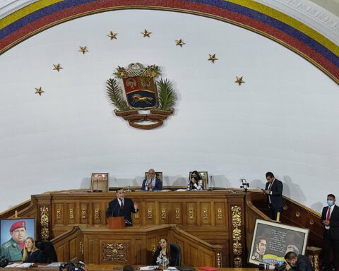 Parliament commemorates 102 of the Bolivarian Military Aviation