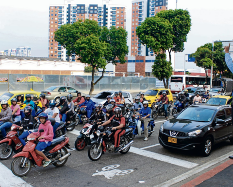 Peak and plate in Medellín from November 28 to December 2