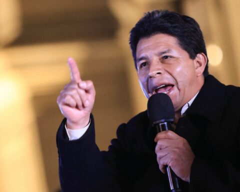 Pedro Castillo on "The taking of Lima": "The people have come out to defend their vote, which was ignored for a long time"