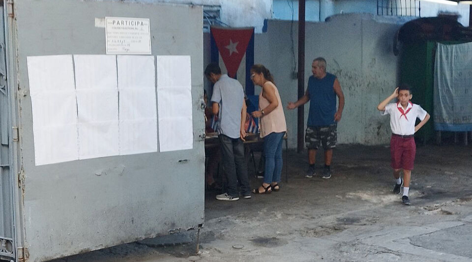 Popular apathy and pressure to vote mark the municipal elections in Cuba