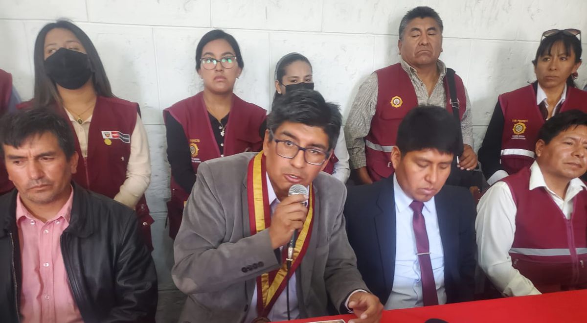 Prefect and sub-prefects of 8 provinces of Arequipa unite against the project that has to eliminate their positions