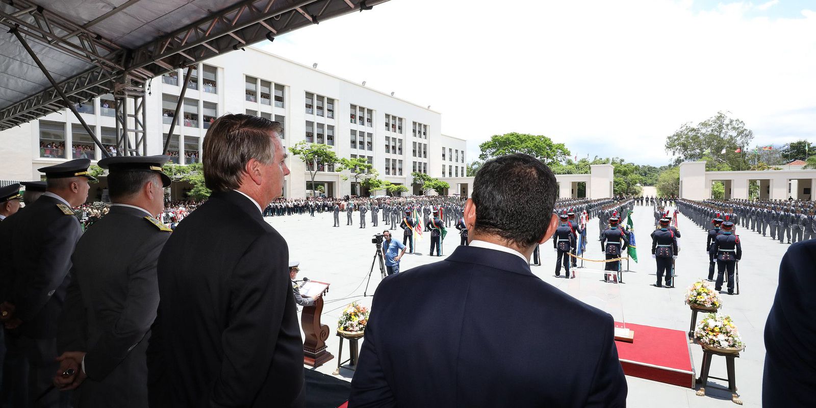 President Bolsonaro participates in the graduation of cadets at Aman