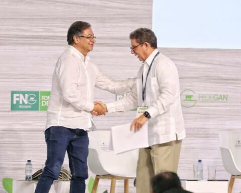 President Petro invites the leader of Fedegán to be a negotiator with the ELN