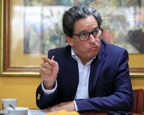 President Petro, to name Carrasquilla's replacement