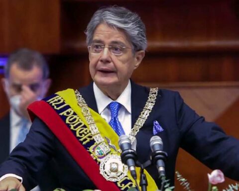 President of Ecuador will not attend the opening of the World Cup due to insecurity in his country