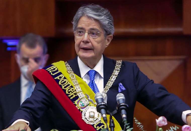 President of Ecuador will not attend the opening of the World Cup due to insecurity in his country