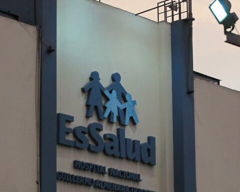 Providers who saved lives in a pandemic denounce lack of Essalud payments