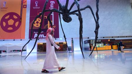 Qatar warms up its engines, amid the gale of fans arriving at its airport