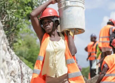 Repatriación de haitianos afectaría construcción