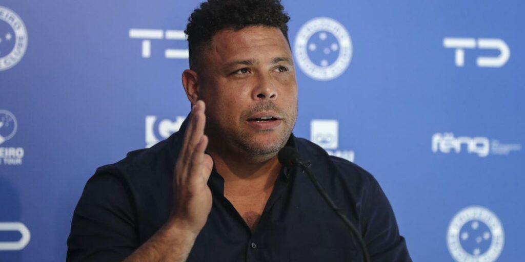 Ronaldo pulla Tite for the list of Brazil