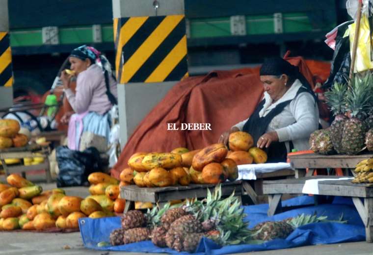 Santa Cruz celebrates four weeks of indefinite unemployment due to the census, with no solution, with high temperatures and a supply day