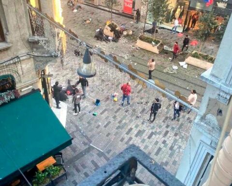 Six dead and 81 injured in terrorist attack in Istanbul