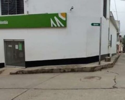 Solidarity Income: they rob a bank with money to pay the subsidy