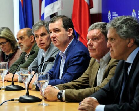 Some 1,500 delivery men on motorcycles and bicycles will be able to train in road safety