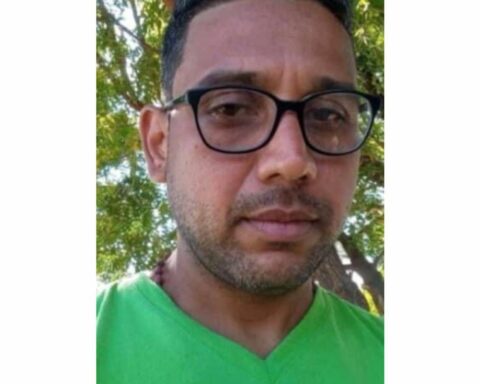 Son of former mayor Daysi Torres heads to the United States