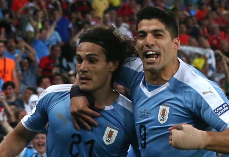 Suárez, Cavani, Valverde and Núñez lead Uruguay's list for Qatar 2022