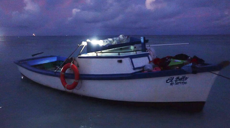 The 15 Cuban minors rescued on a Florida island are still in custody