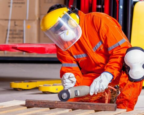 The 20% increase in the minimum wage is made official