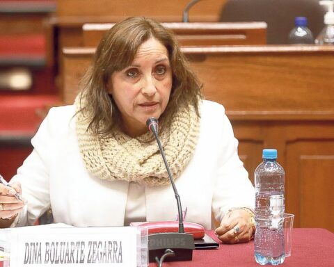 The Dina Boluarte factor in the midst of Executive - Congress polarization