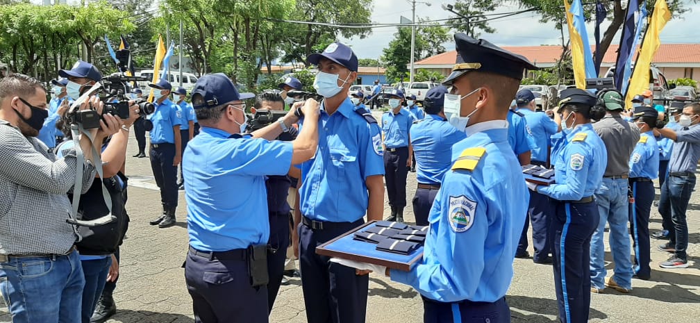 The Ortega regime recruits more than 800 new police officers to strengthen its repressive apparatus