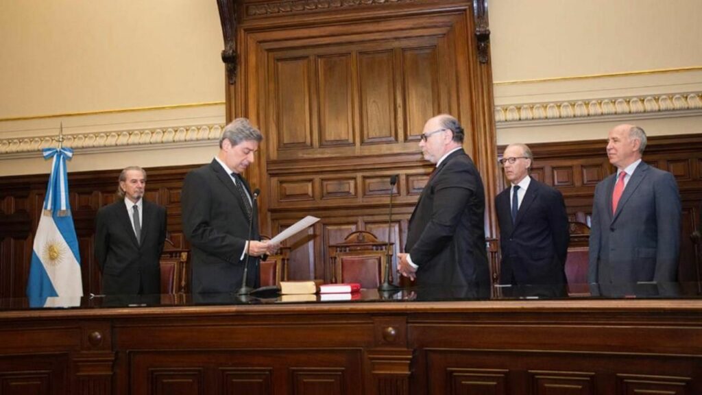 The Supreme Court swore in the new members of the Judicial Council