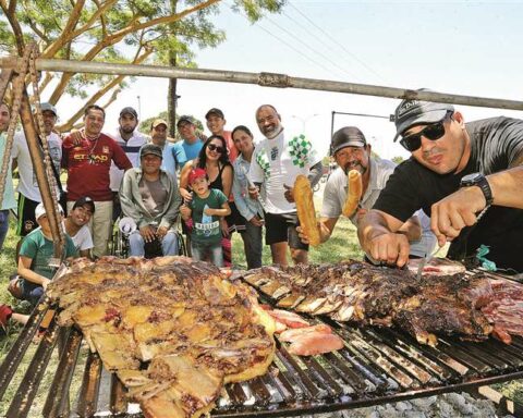 The big pot took to the streets and shows its strength in roundabouts