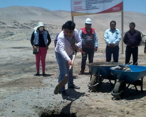 The fencing of the new Tacna wholesale market begins