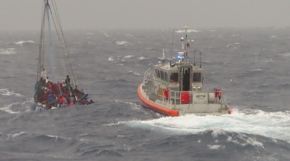 The number of Cubans killed in a shipwreck in the Florida Keys rises to 10