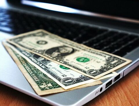 The transfer of dollars without an enabling license in the crosshairs of American prosecutors