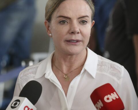 There is no consensus in the political council on the term of the Transition PEC