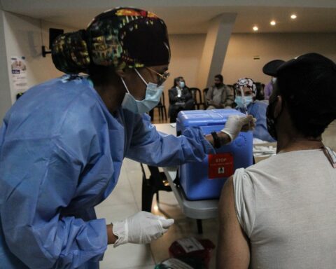 These are the vaccination points against covid-19 for this November 2 in Bogotá