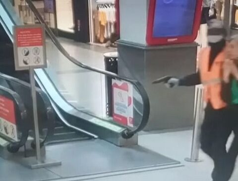 They arrested one of those required for the assault on Portones Shopping