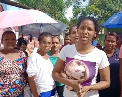 Piden mobiliario y nuevo plantel para liceo en La Victoria