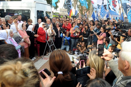 They call for a march in Plaza de Mayo to fire Hebe