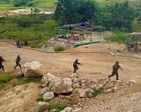 They intervene in a mine managed by the criminal group Tren de Guayana