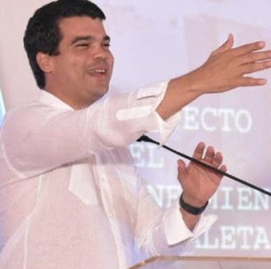 Reparan 200 casas afectadas por lluvias Santo Domingo Este