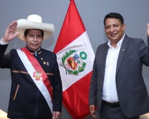 They reveal that Richard Rojas's brother obtained service orders with the MTC for thousands of soles