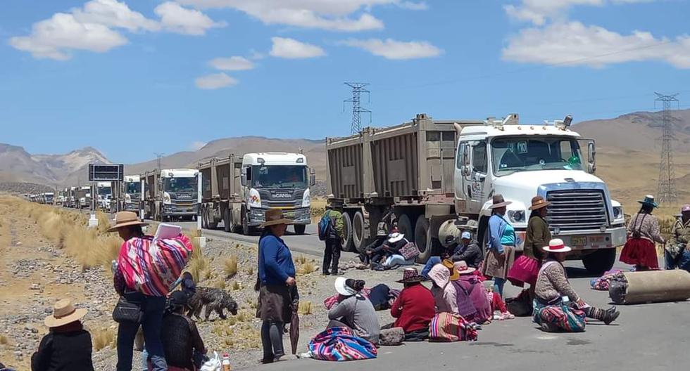 They unblock the mining corridor in Espinar and give the Government a 24-hour 'truce' (PHOTOS)