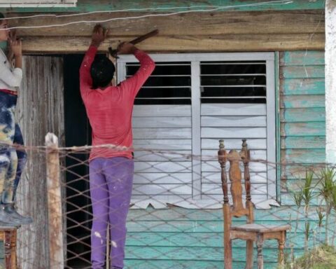 Thousands of Cubans are still without power in Pinar del Río almost 50 days after Hurricane Ian