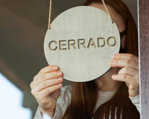 Thursday, December 1, there will be a holiday in the districts of Bs As and Córdoba