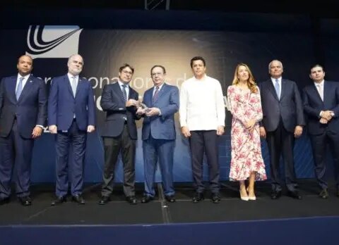 Turismo alcanzará este año cifras históricas, dice Banco Central