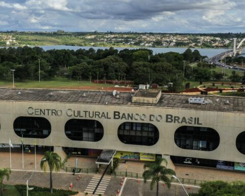 Transition says there are no resources for emergency civil defense