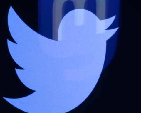 Twitter and the challenge of not depending on advertising