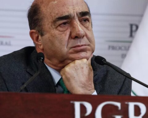 UIF investigates former attorney Murillo Karam for money laundering