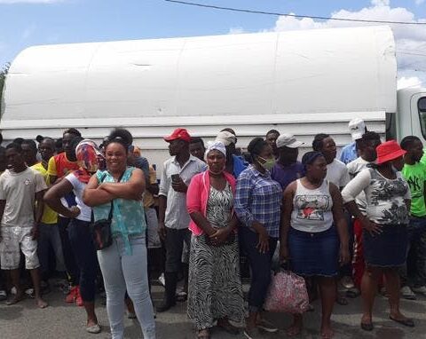 ONU pide a RD que detenga deportaciones de haitianos