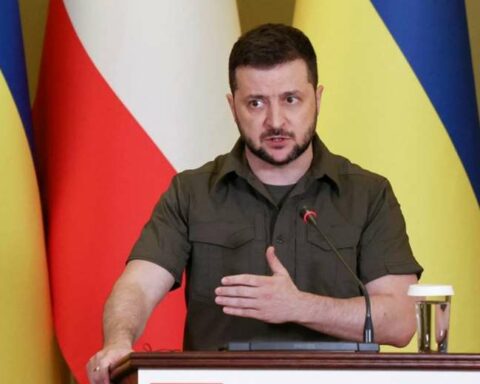 Ukrainian president urges the US to "maintain unbreakable unity" until "restoration of peace"