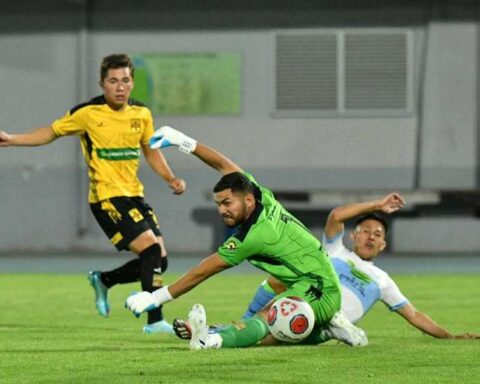 Vaca Díez struck with controversy: he beat Destroyers 2-0 in the first semifinal