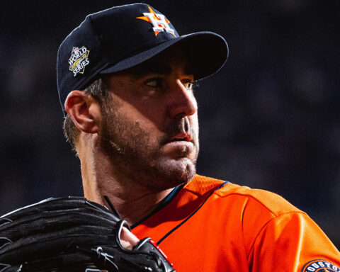 Verlander and Peña give third victory to Astros